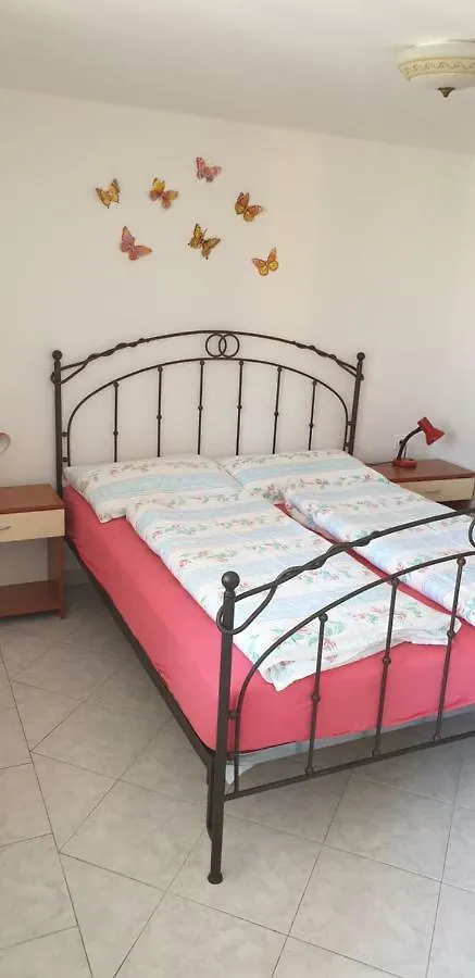 Kuca Luce-Apartman Br.1 Мали-Лошинь 0*,  Хорватия